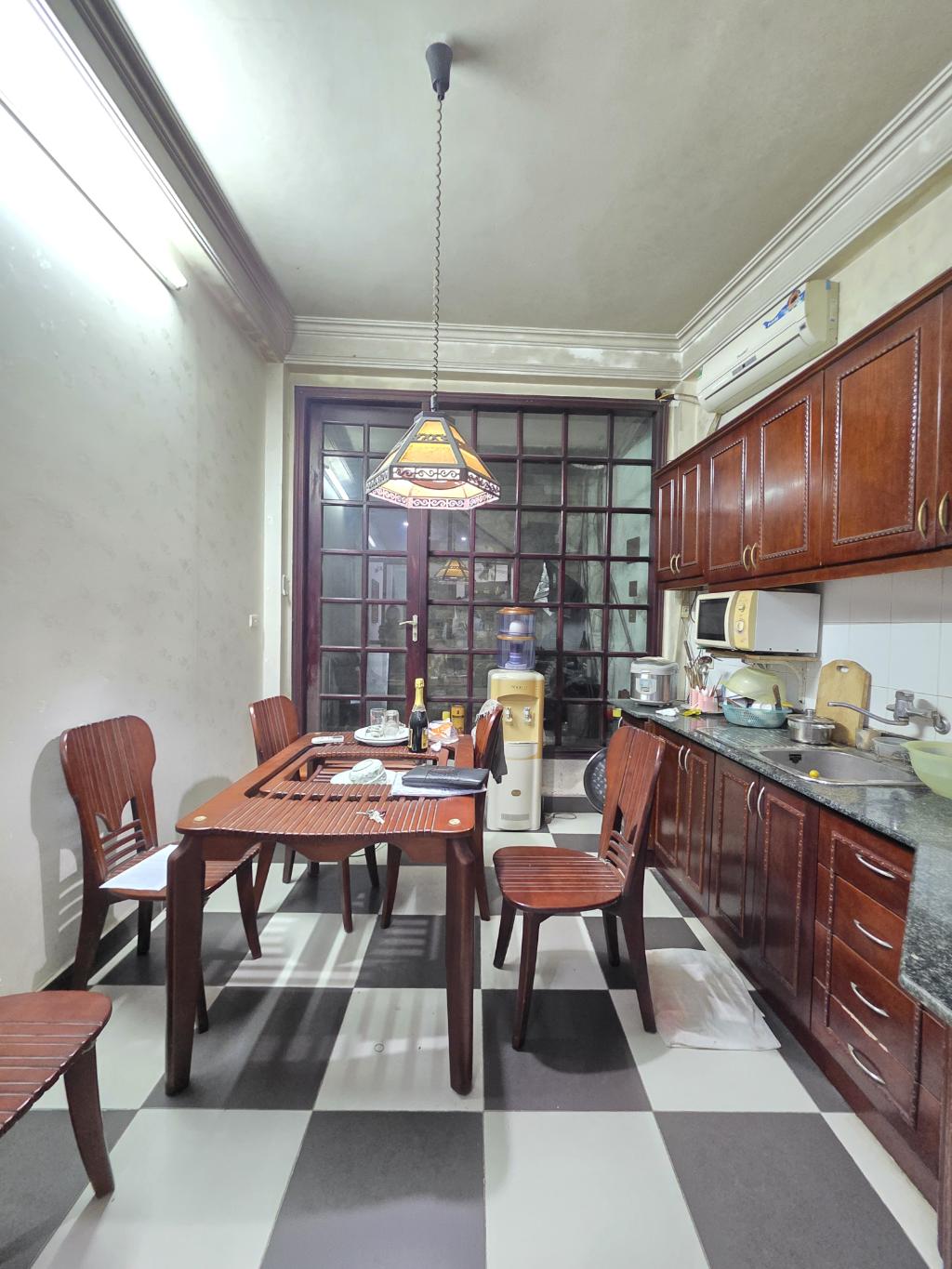 Bán nhà Bạch Mai Hai Bà Trưng 20m mặt phố 56m2 4 tầng 10.5 t.ỷ - Ảnh 1